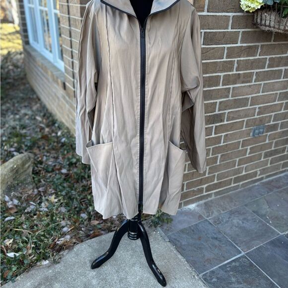 Women's Tan Jacket - Picture 2 of 8